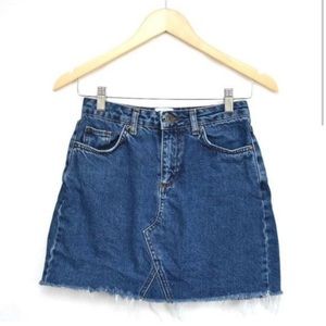 URBAN OUTFITTERS BDG Dark Wash No Stretch Denim Cutoff Mini Skirt Women's XS